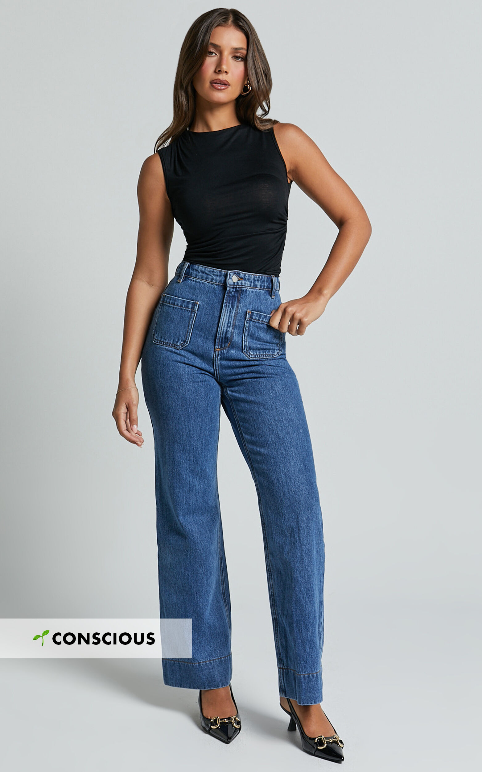 Vancouver Jeans - High Waist Straight Leg Patch Pocket Denim Jeans in Mid Blue Wash - 06, BLU1