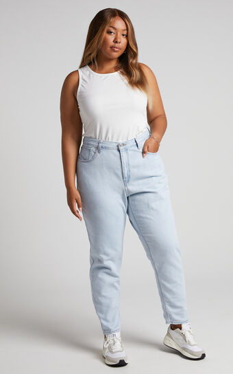 Levi's Curve - 80S MOM JEAN in LIGHT SUGAR - LIGHT INDIGO STONEWASH