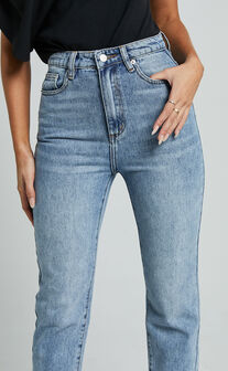 Billie Jeans - High Waisted Recycled Cotton Mom Denim Jeans in Mid Blue Wash