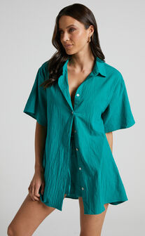 Vina Del Mar Two Piece Set - Linen Look Shirt and Shorts Set in Green