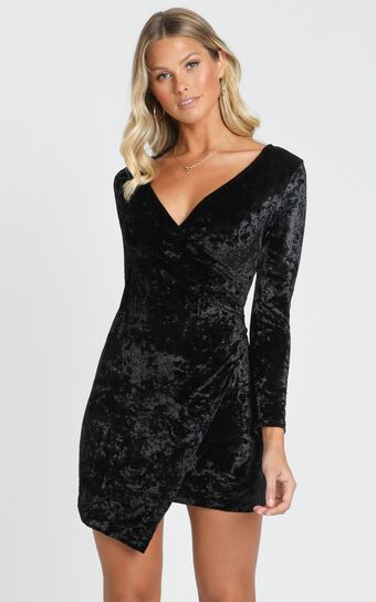 Carli Long Sleeve Mini Dress in Black Velvet