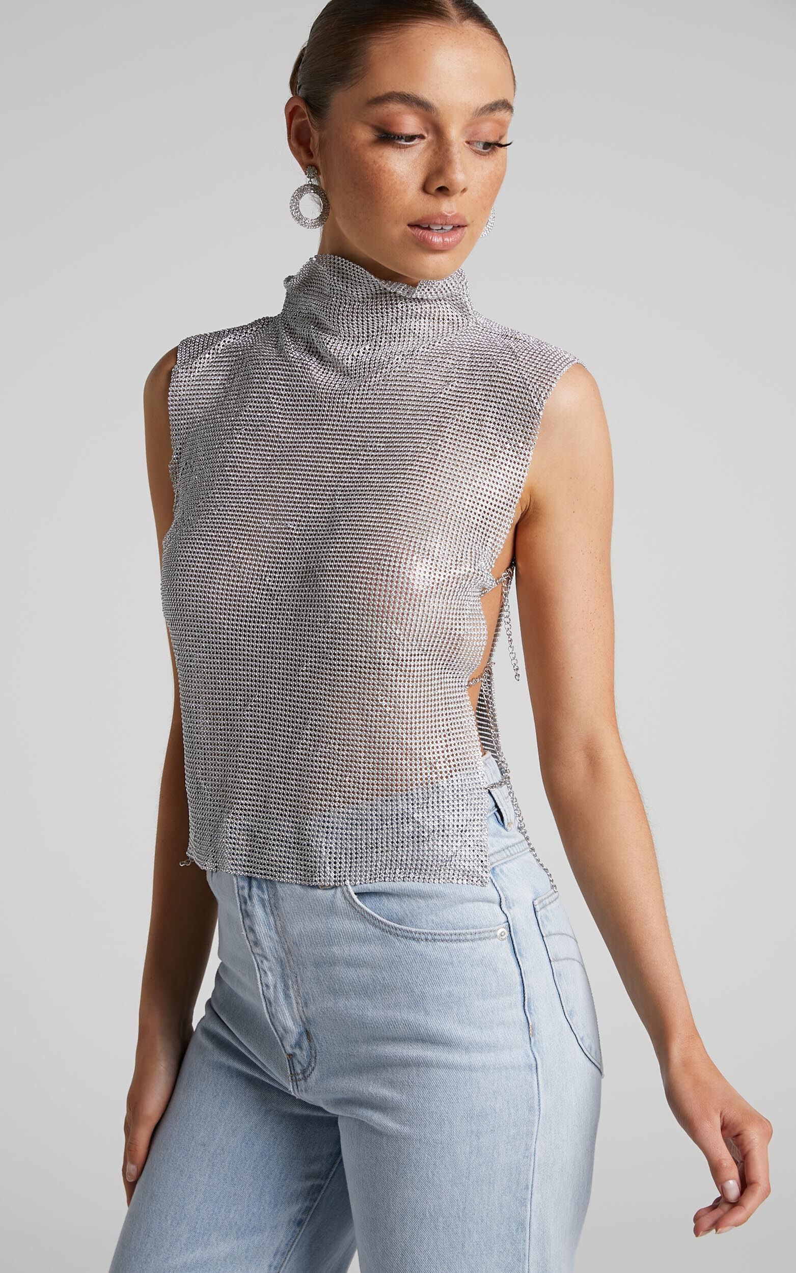 No Boundaries Women's Draped Neck Chainmail Halter Top, Silver