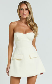 Alodia Mini Dress - Boucle Strapless Tulip Skirt Dress in Cream