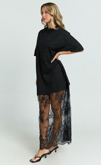 Jonna Top - Longline Lace Insert Tee in Black