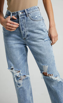 Miguel Jeans - Straight  Relaxed Ripped Denim Jeans in Light Blue Wash