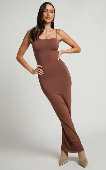 Celene Midi Dress - Slim Fit Bodycon Dress in Chocolate