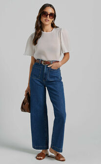 Lennon Top - Scoop Neck Short Sleeve Pleated Top in White
