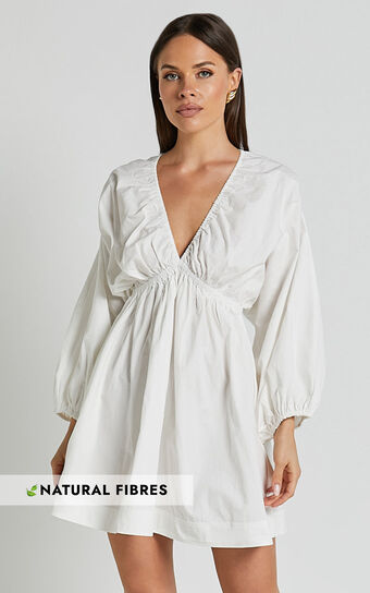 Josette Mini Dress - Plunge Neck Balloon Sleeve Smock Dress in Off White