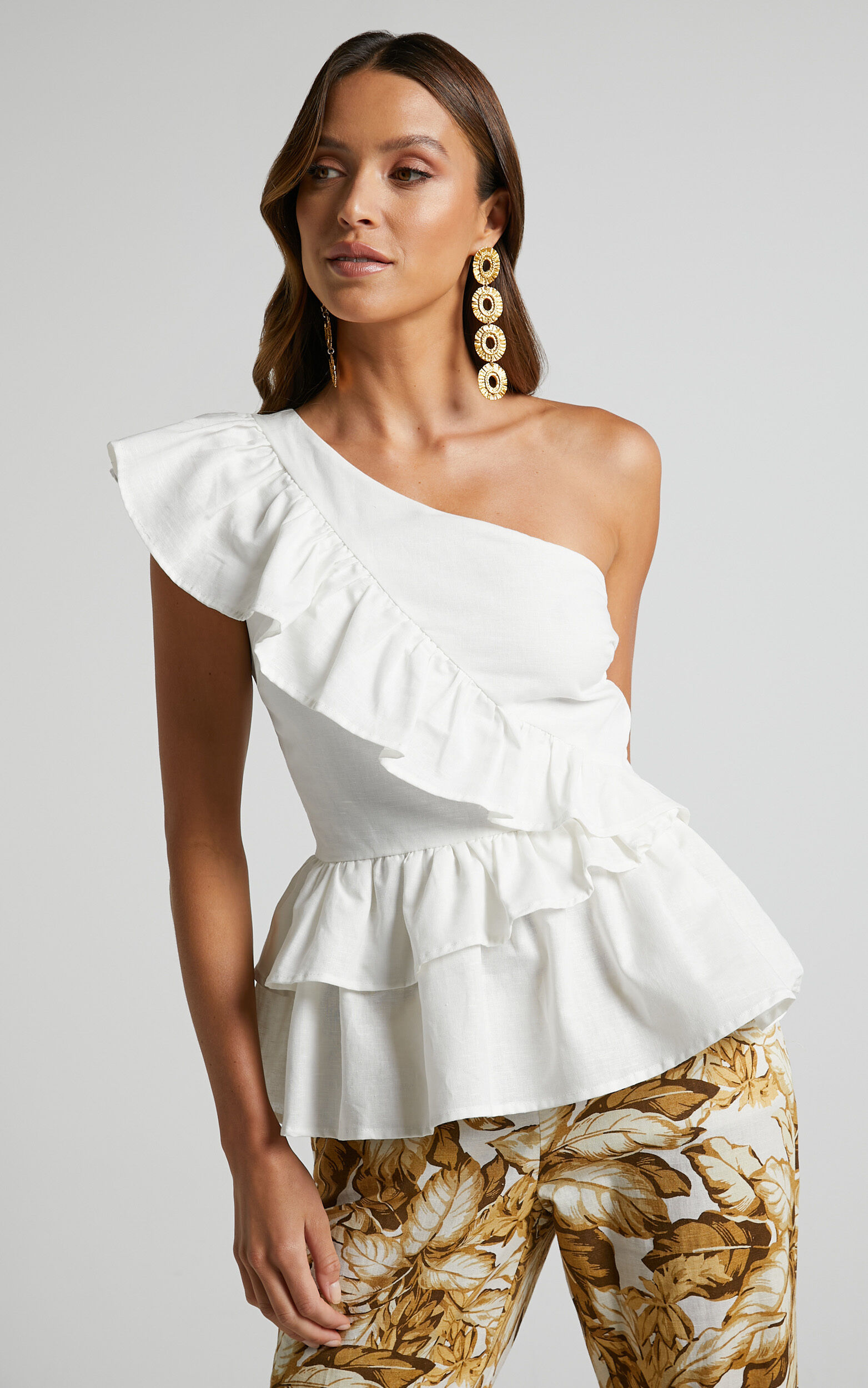 Amalie The Label Leonila Linen Blend One shoulder Frill Top in