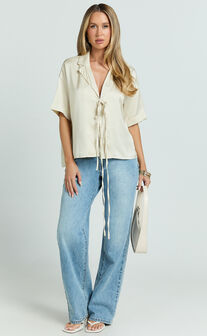 Jinky Top - Satin Tie Detail Short Sleeve Shirt in Off White