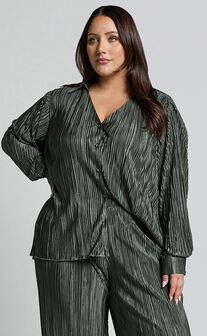 Beca Shirt - Plisse Button Up Shirt in Olive