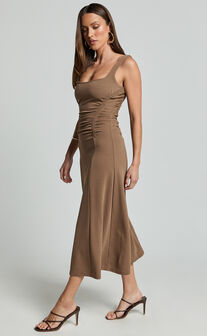 Jacel Midi Dress - Ruched Fit And Flare Dress in Mocha