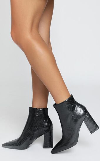Therapy - Alloy Boots In Black Croc