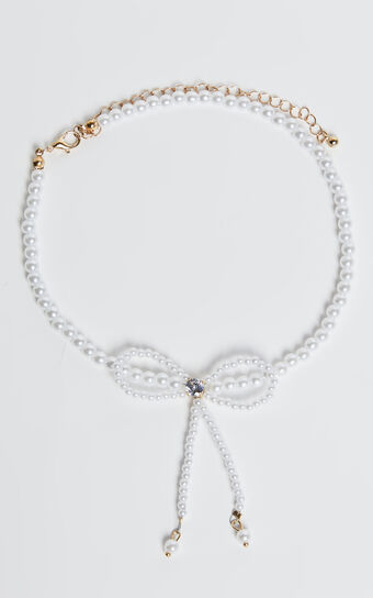 Nina Necklace Pearl Bow Detail in White No Brand Sale